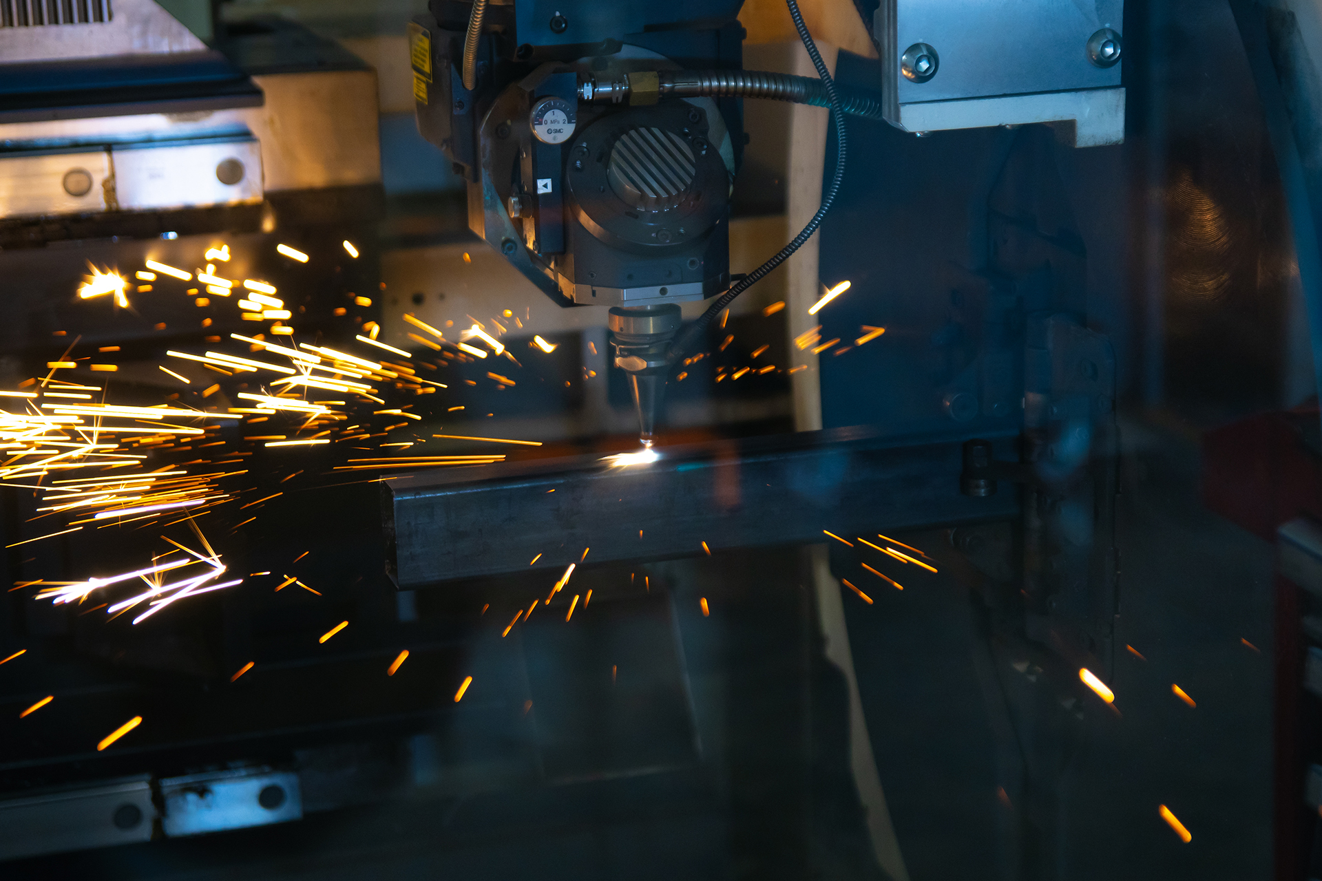 The process of manufacturing parts at Yamazaki Mazak machine tools