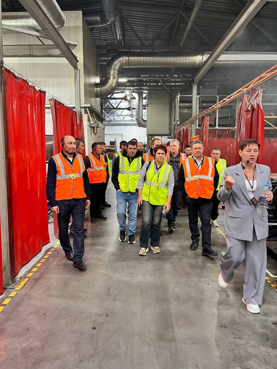 Делегация сельхозпроизводителей Оренбургской области посетила завод «Пегас-Агро»